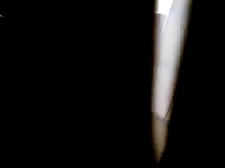 Девушке, пришедшей на массаж, сказали, что нельзя снимать ее трусики, но когда она увидела сексуального массажиста, девушка решила разыграть и показала секс порно кино свою пухлую киску