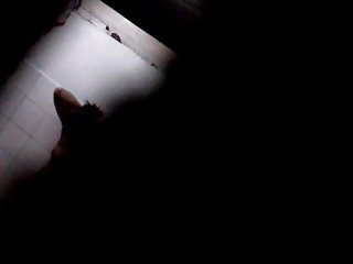 Страстные лесбиянки ласкают и порно на массаже лижут сладкую киску на свежем воздухе