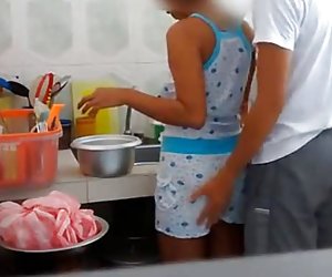 Ебля у костра, пока все в порно со лагере спят