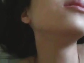 Парень пришел французские порнофильмы к грудастой сексуальной брюнетке для сексуального массажа